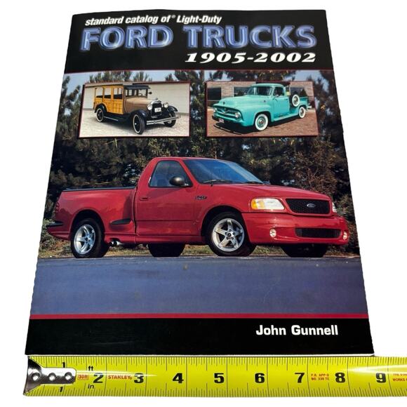 EUC 2003 "Standard Catalog of Light Duty Ford Trucks 1905-2002" By John Gunnell - Picture 2 of 13